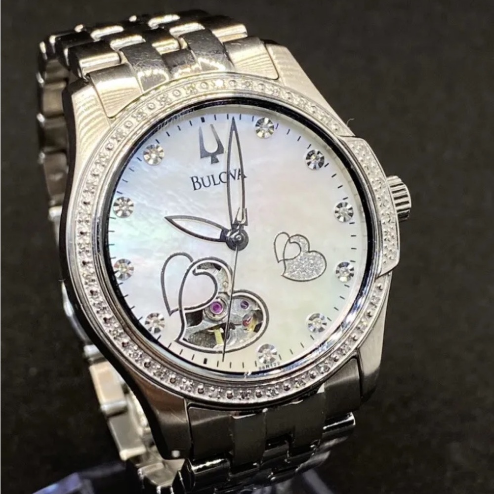 Bulova stainless steel ❤️ heart watch! RARE & barely worn. Model 96R122.